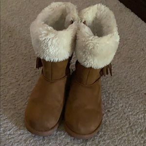 Size 12 Furry boots for girls!!!!